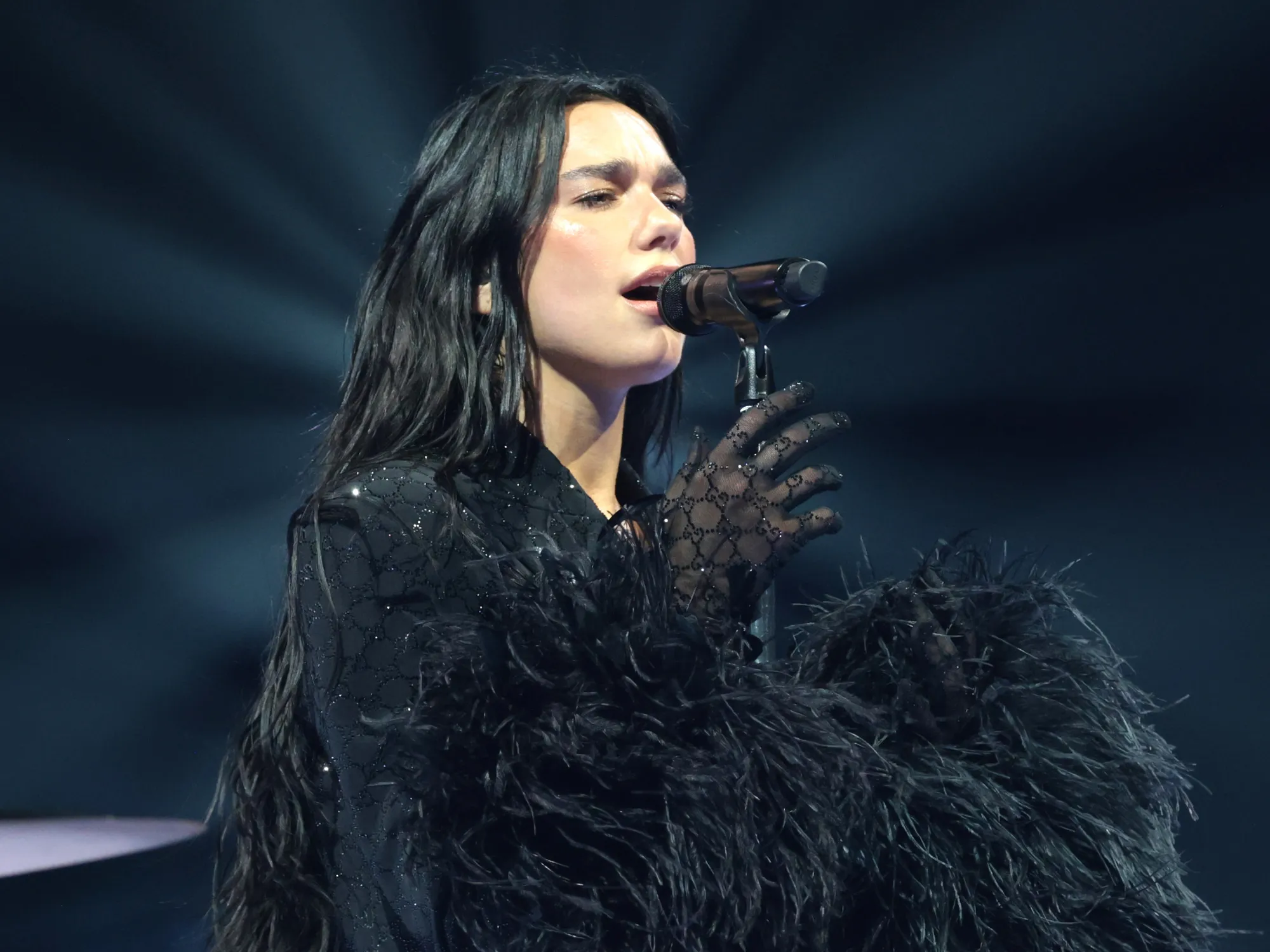 Dua Lipa: un nuevo lazo con Latinoamérica y sus canciones en español