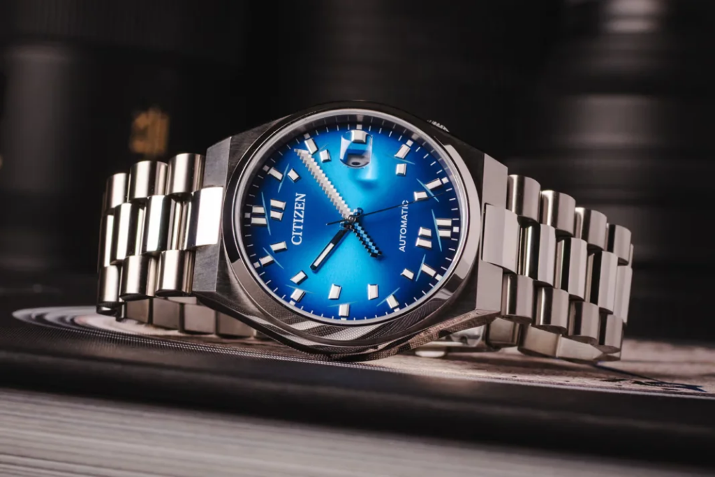 Citizen y seconde/seconde/ lanzan edición limitada del reloj Tsuyosa con diseño samurái pixelado