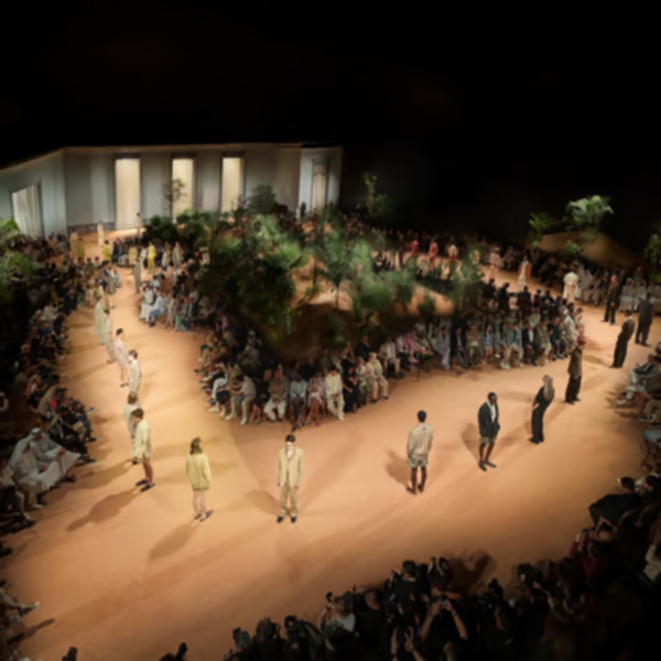 Zegna desafía el calendario de la moda con su desfile de Verano 2027 en Los Ángeles