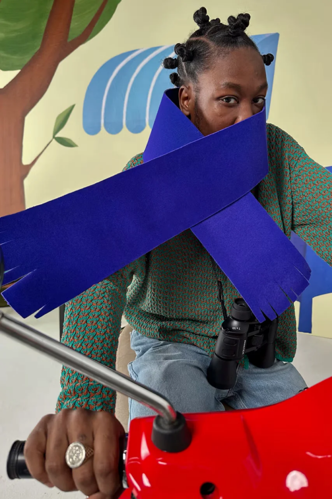 Axel Arigato presenta “Akaia”, el nuevo emblema creado por Reggieknow inspirado en el hip-hop de los 90