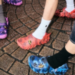 BAPE y Crocs lanzan una colaboración limitada con el Echo RO Clog como protagonista