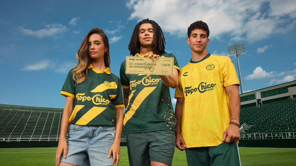 Charly se une a Topo Chico Hard con una colección inspirada en el Mundial