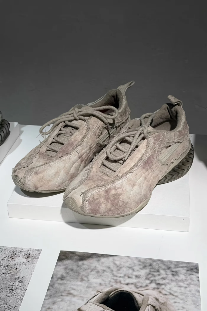 JiyongKim y PUMA convierten el paso del tiempo en diseño con los nuevos CELL GEO 1