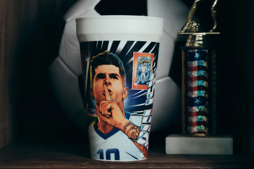 McDonald’s convierte la fiebre mundialista en vasos de colección